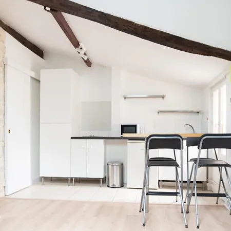 Attic With Exposed Beams Saint-Mandé